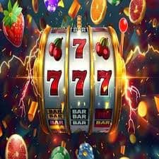 Người chơi trải nghiệm game slot trên điện thoại tại Việt Nam